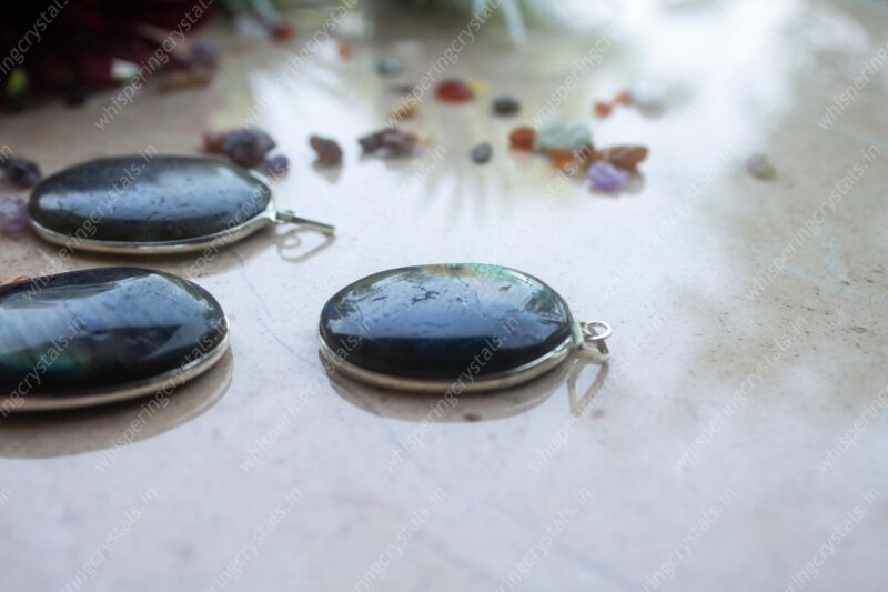 Labradorite Oval Pendant - Image 4